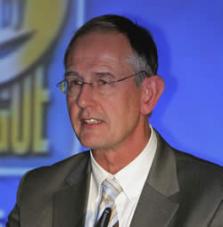 richard_lewis_200209